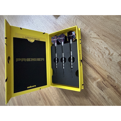 James Wade Premier Steeldarts 22g