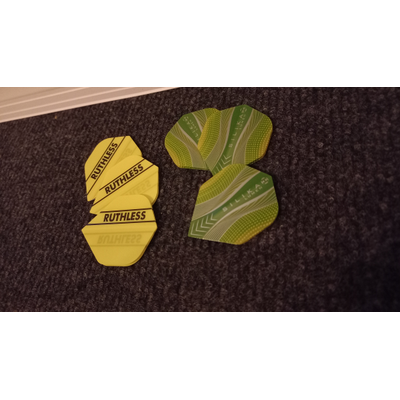 6 Flights in Neon Farben 100 Micron Standard 2 Form Ruthless / Harrows