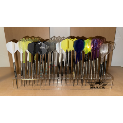 Dartsammlung inkl. 2 Taschen und 2Aufsteller