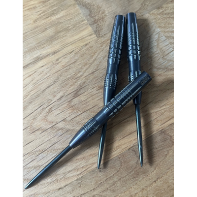 PHIL TAYLOR POWER 8ZERO BLACK TITANIUM 80% S2