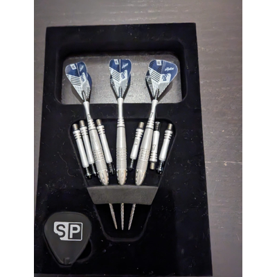 Phil Taylor Gen7, Inklusive Flights und Shäfte